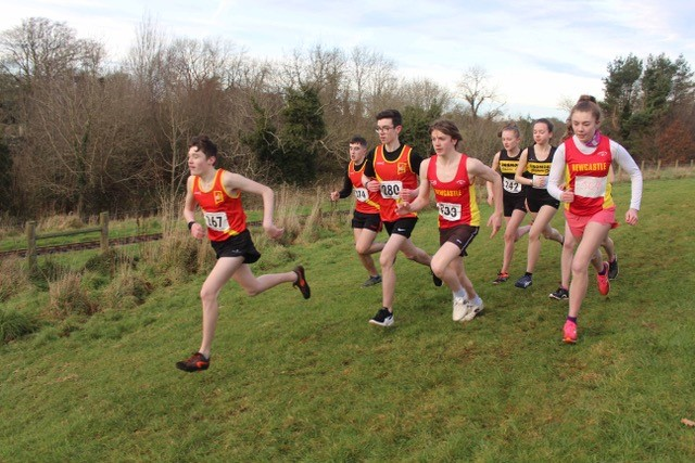 Mackenzie Murray (267) moving quickly to the front of the Year 11 and above race. 
